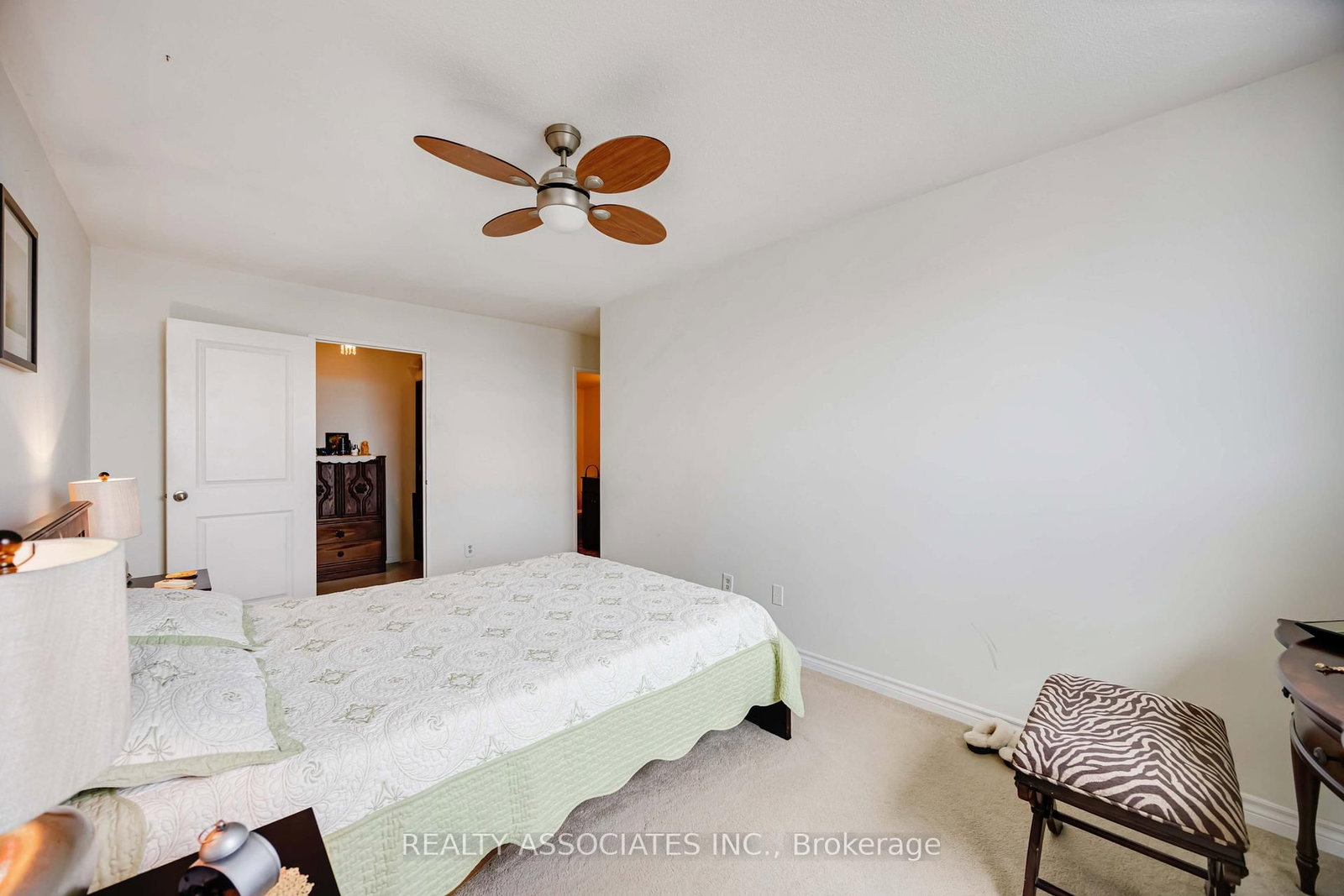 180 Markham Road • #811 • Toronto, ON photo 4