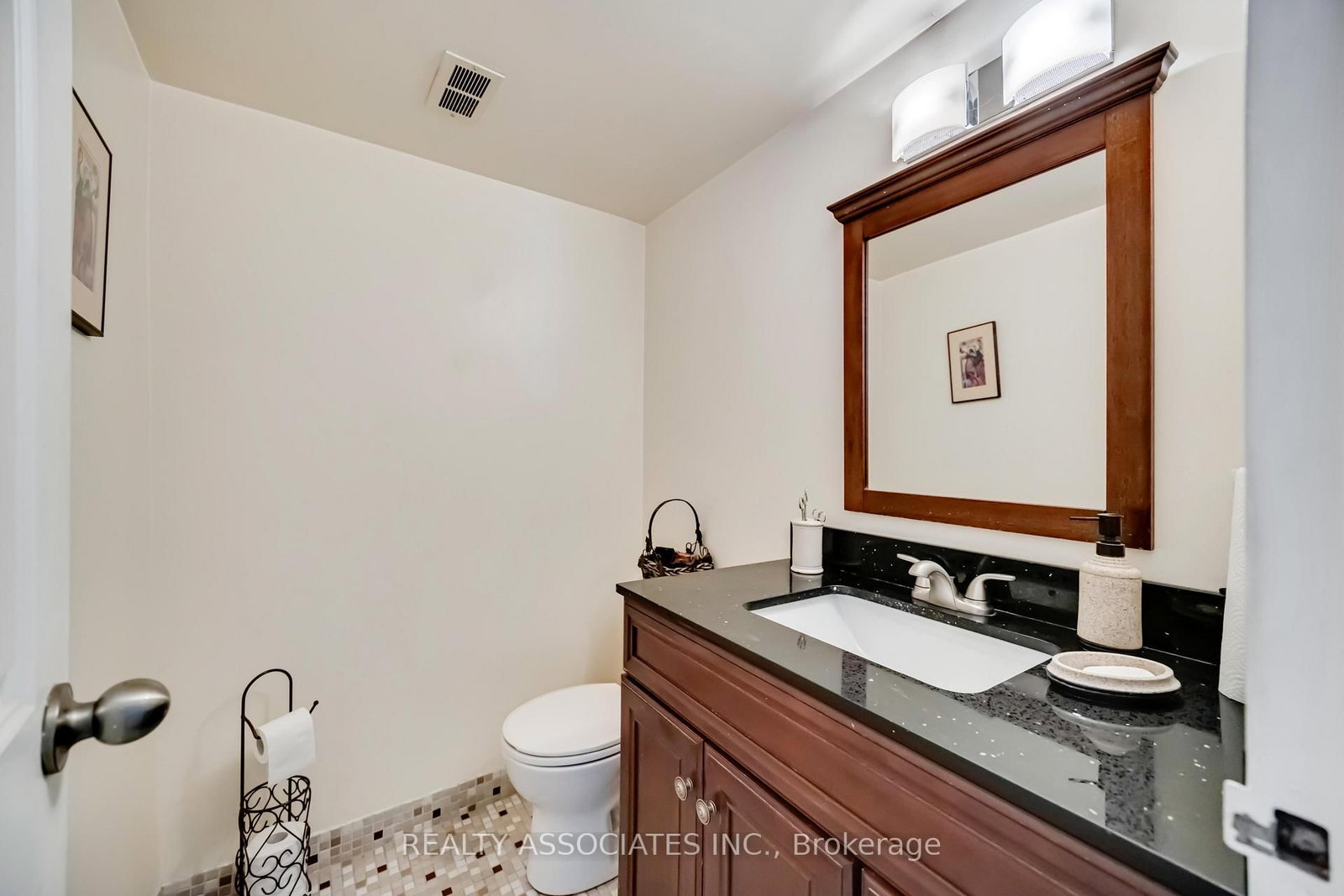 180 Markham Road • #811 • Toronto, ON photo 6