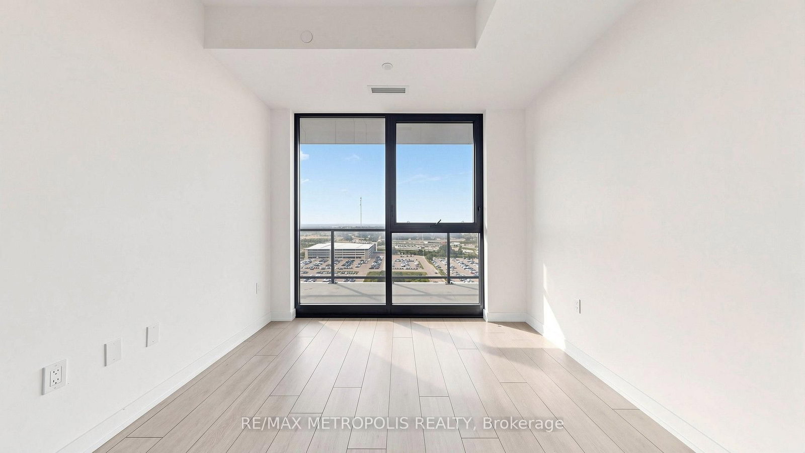 #1707-1606 Charles St, Whitby, view 26