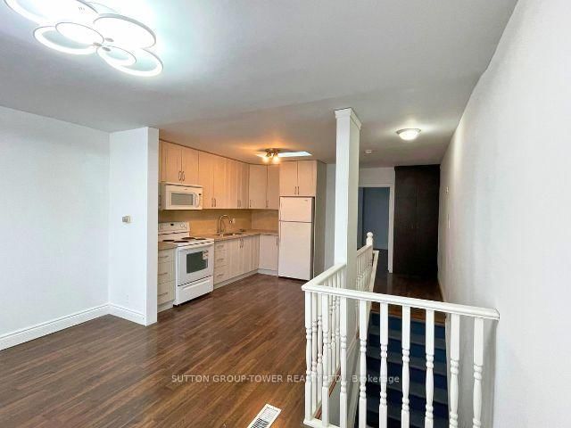 1A - 1429 Kingston Road, Toronto 3