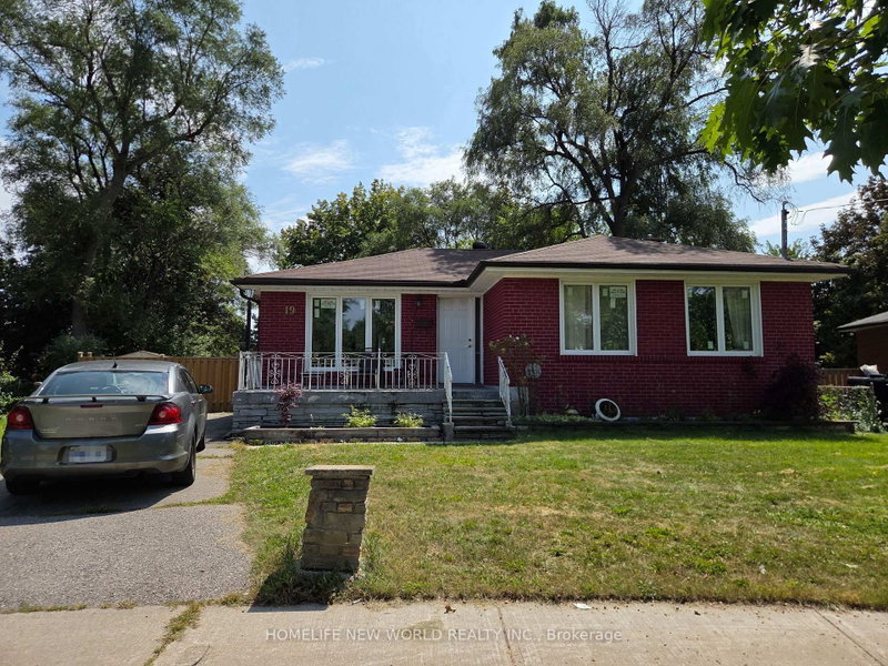 Bsmt - 19 Benfrisco Crescent S