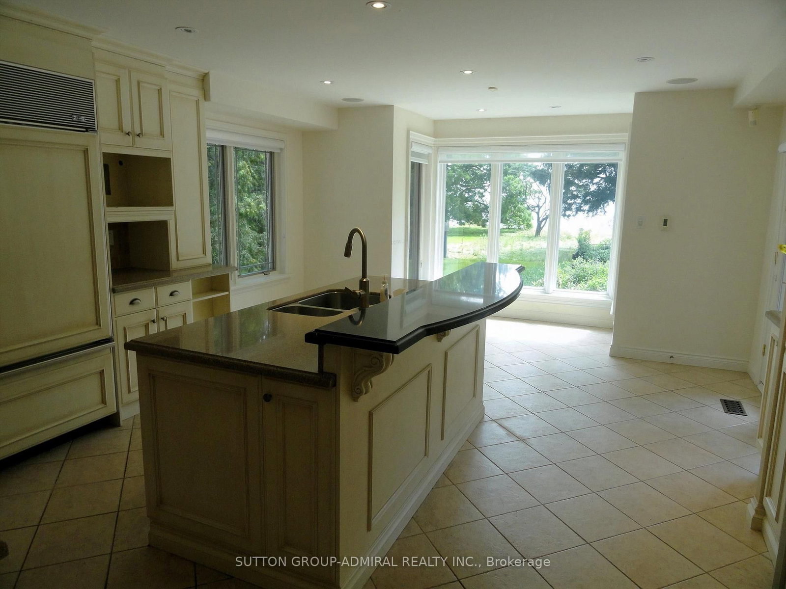 48 Meadowcliffe Drive • Toronto, ON photo 15