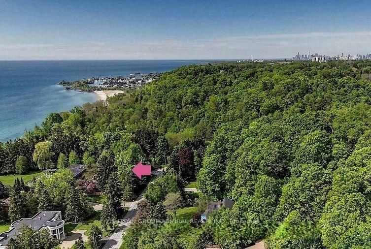 48 Meadowcliffe Drive • Toronto, ON photo 26