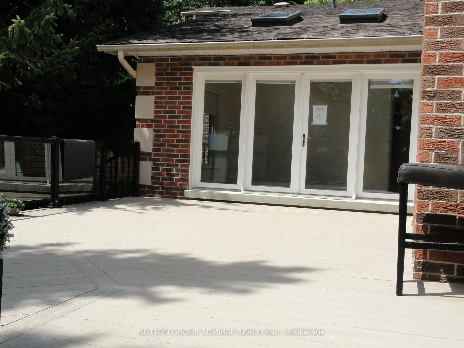 48 Meadowcliffe Drive • Toronto, ON photo 6