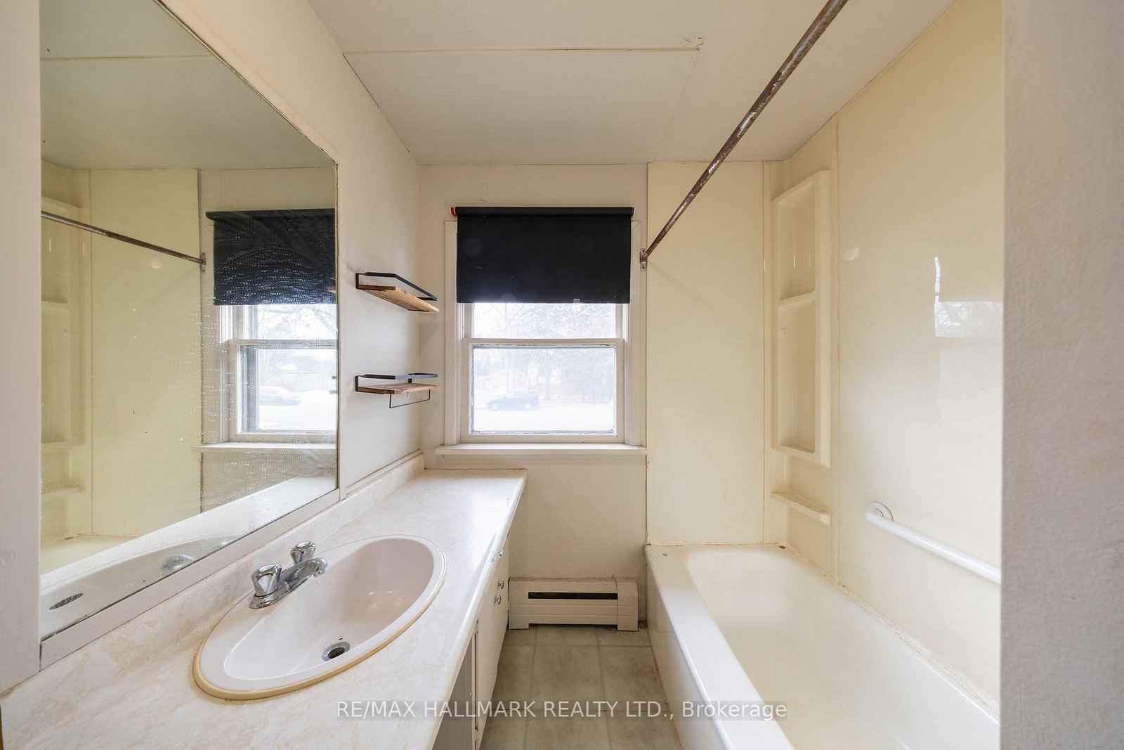 1911 Glenview Rd, Pickering, view 10