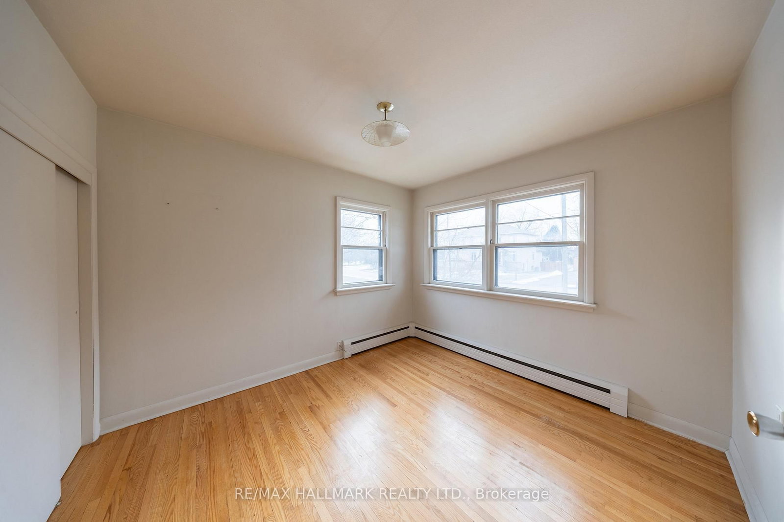 1911 Glenview Rd, Pickering, view 11