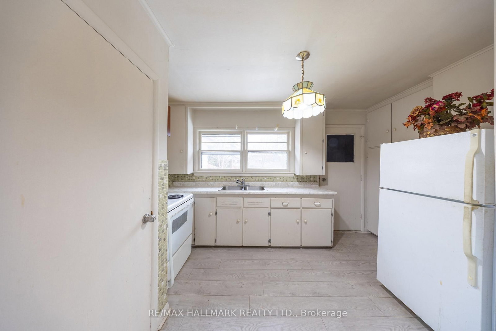 1911 Glenview Rd, Pickering, view 13