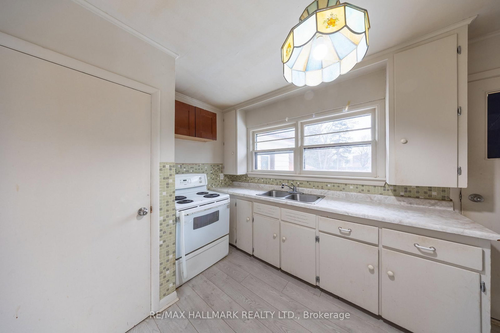 1911 Glenview Rd, Pickering, view 15
