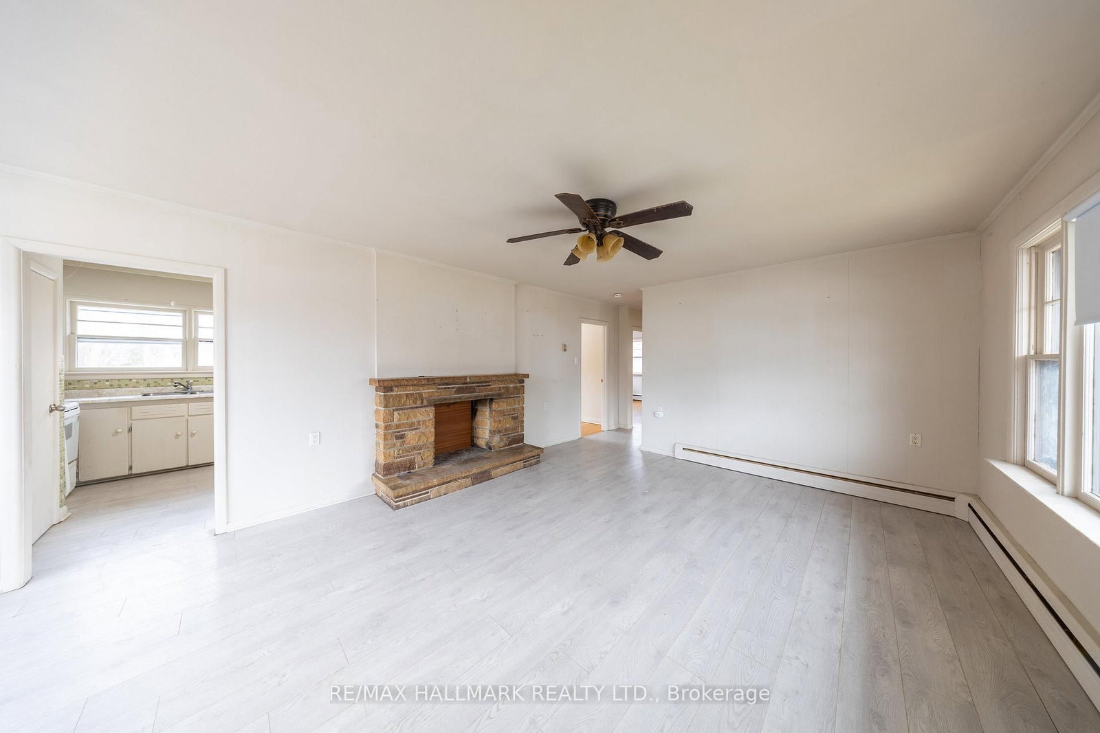 1911 Glenview Rd, Pickering, view 6