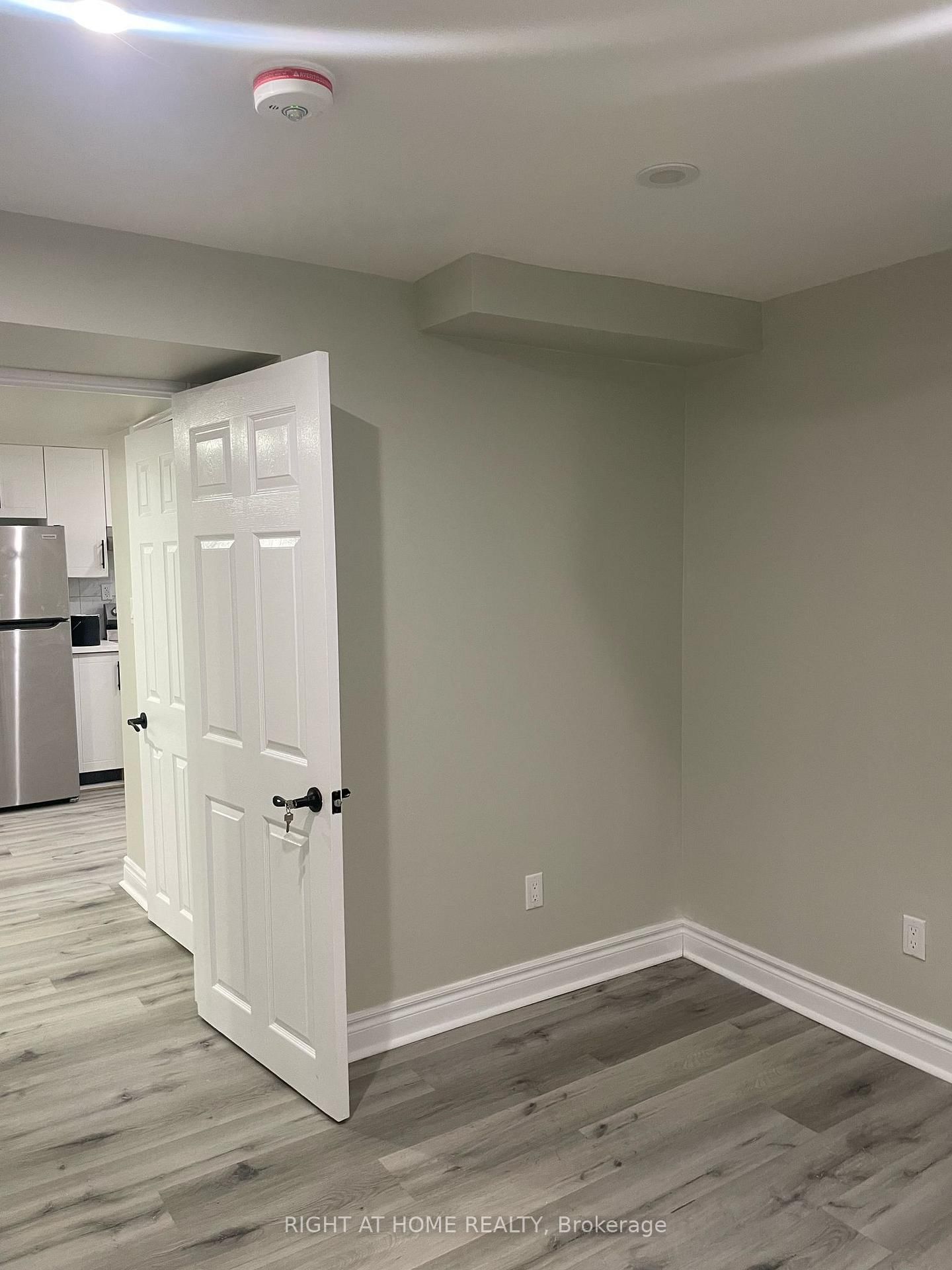 292 Windfield Farm Dr, Oshawa, view 6