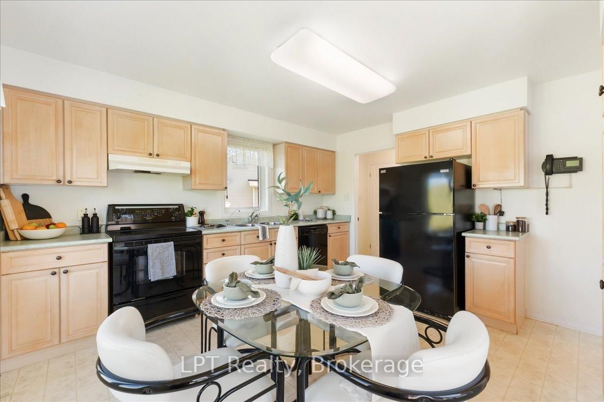 5 Niagara Trail • Clarington, ON photo 19
