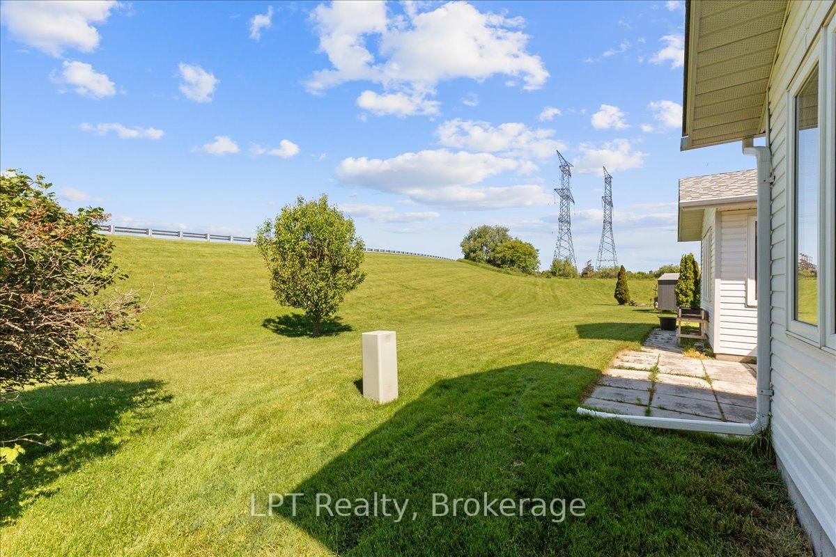 5 Niagara Trail • Clarington, ON photo 31