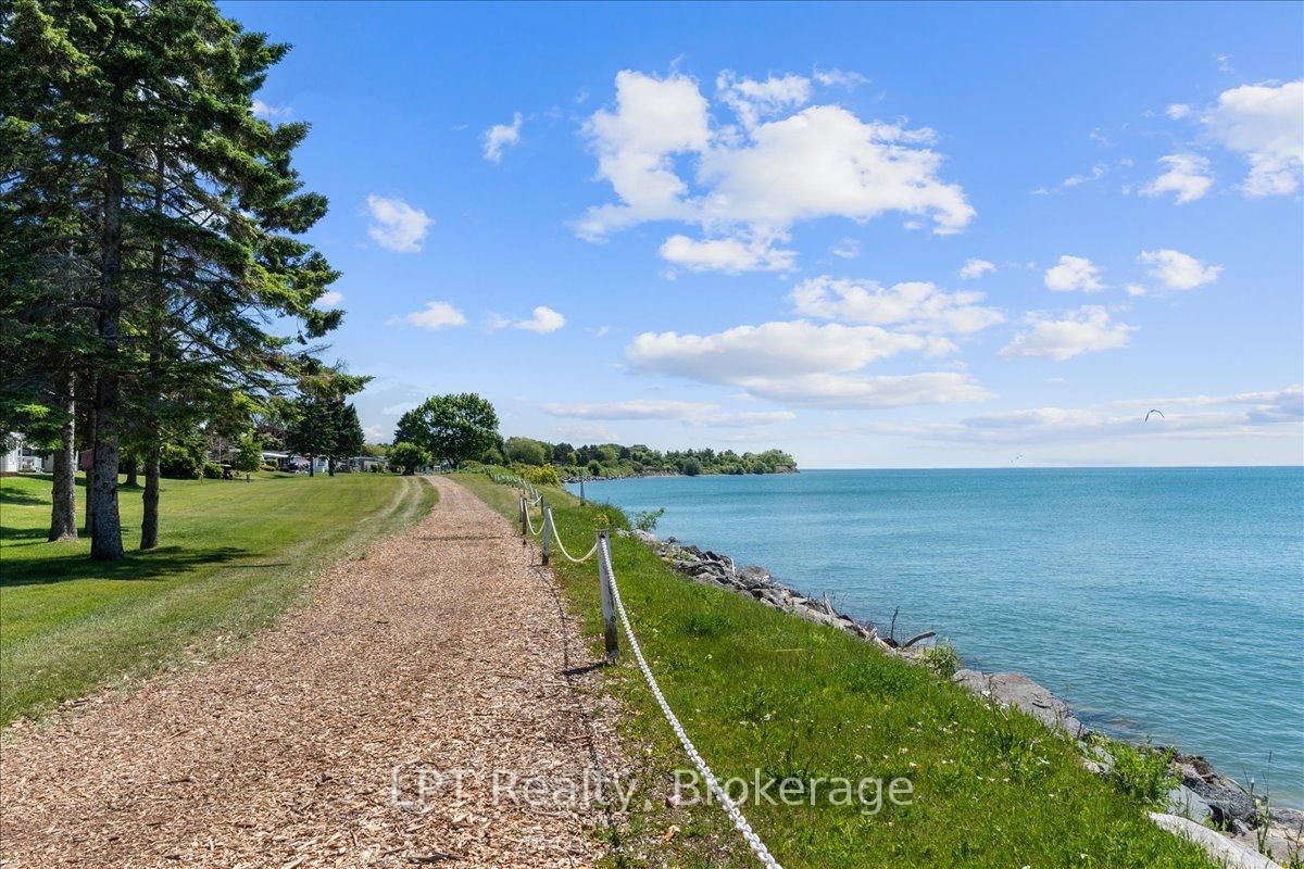 5 Niagara Trail • Clarington, ON photo 47