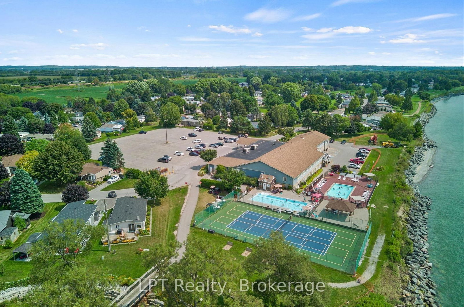 5 Niagara Trail • Clarington, ON photo 49