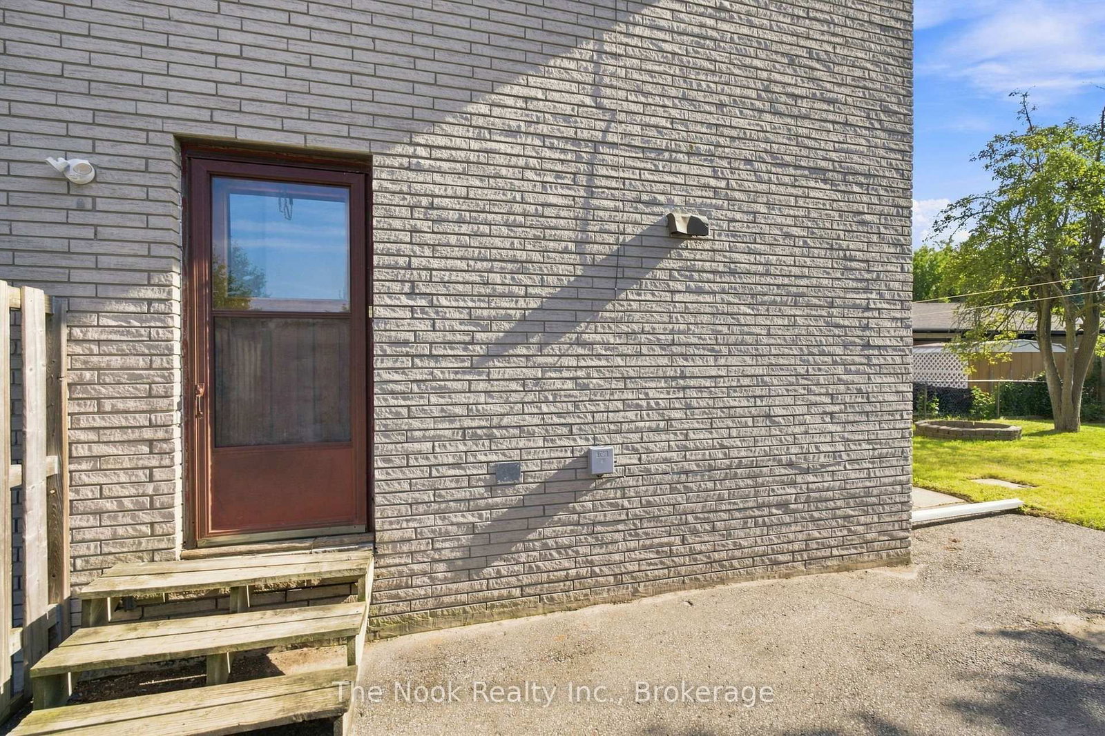 98 Durham Street • Oshawa, ON photo 50