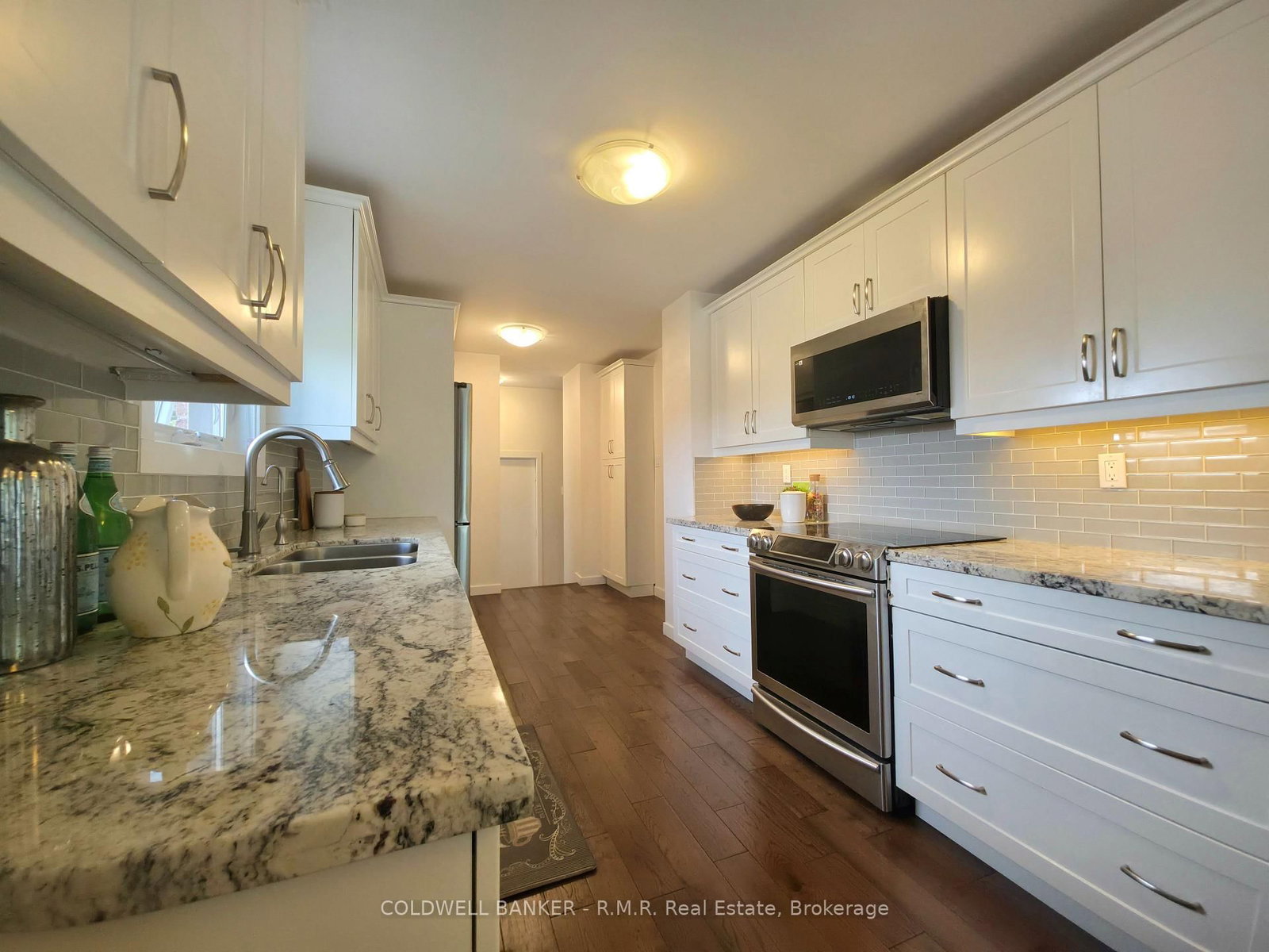 1866 New Street • Pickering, ON photo 10