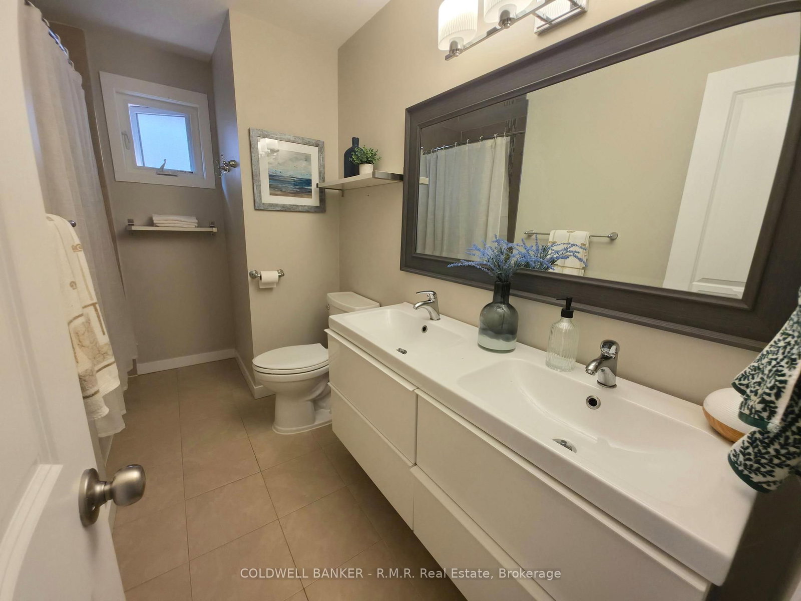 1866 New Street • Pickering, ON photo 15