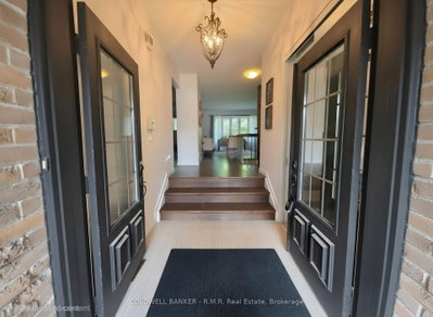 1866 New Street • Pickering, ON photo 4