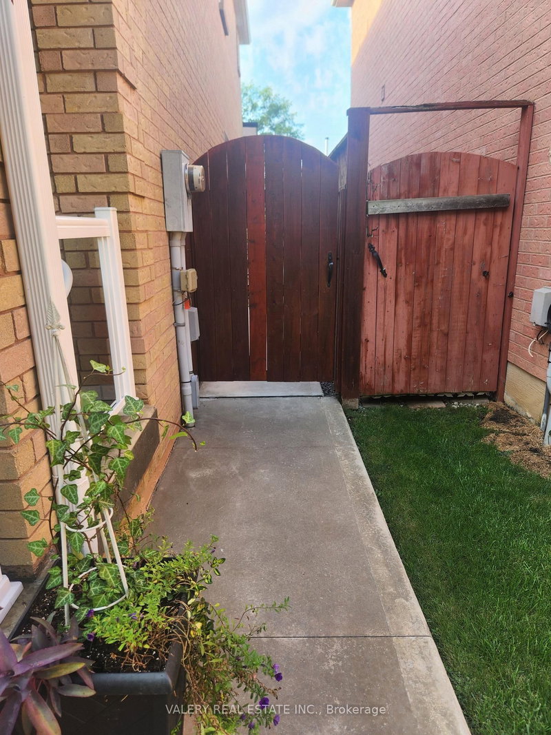 28 Iles Street