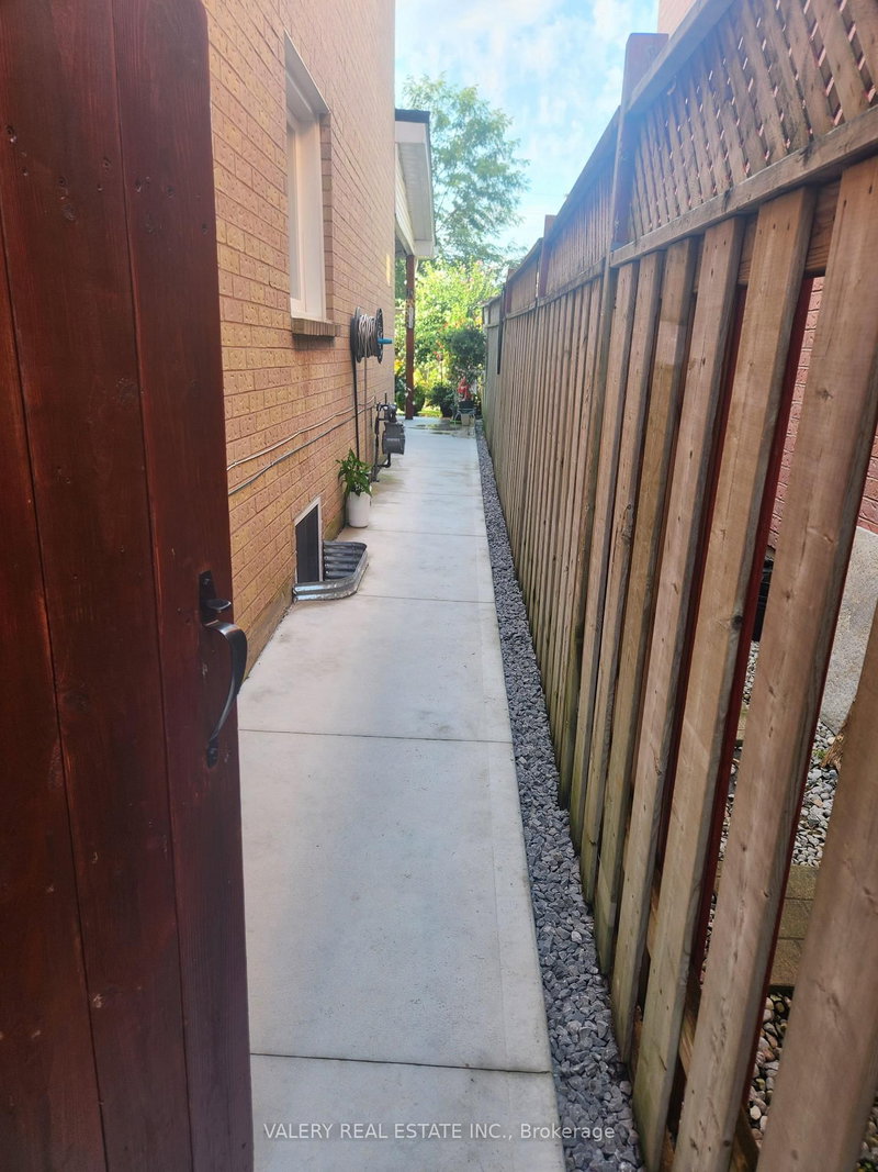 28 Iles St photo 4