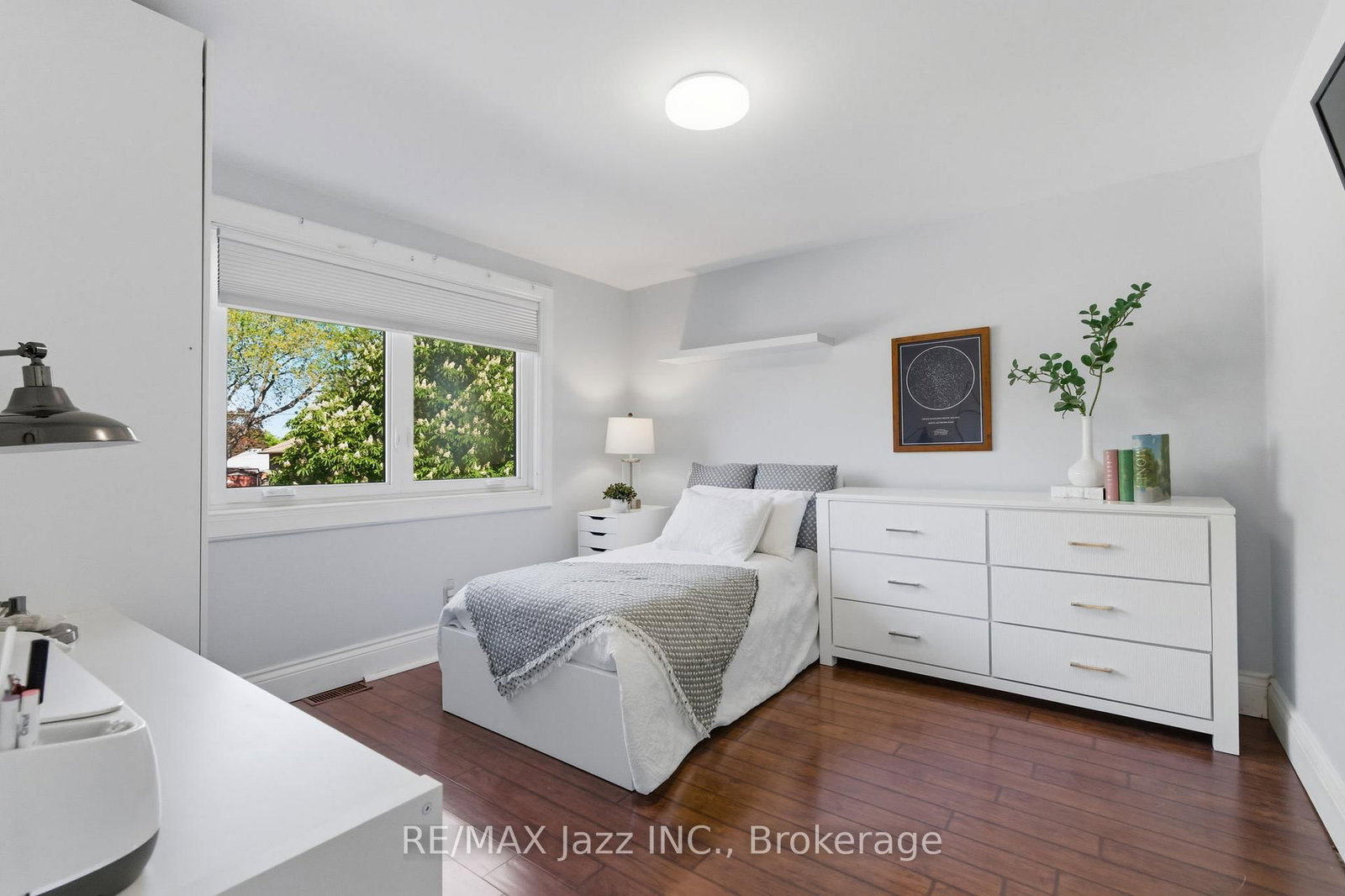 72 Cadillac Ave, Oshawa, view 23