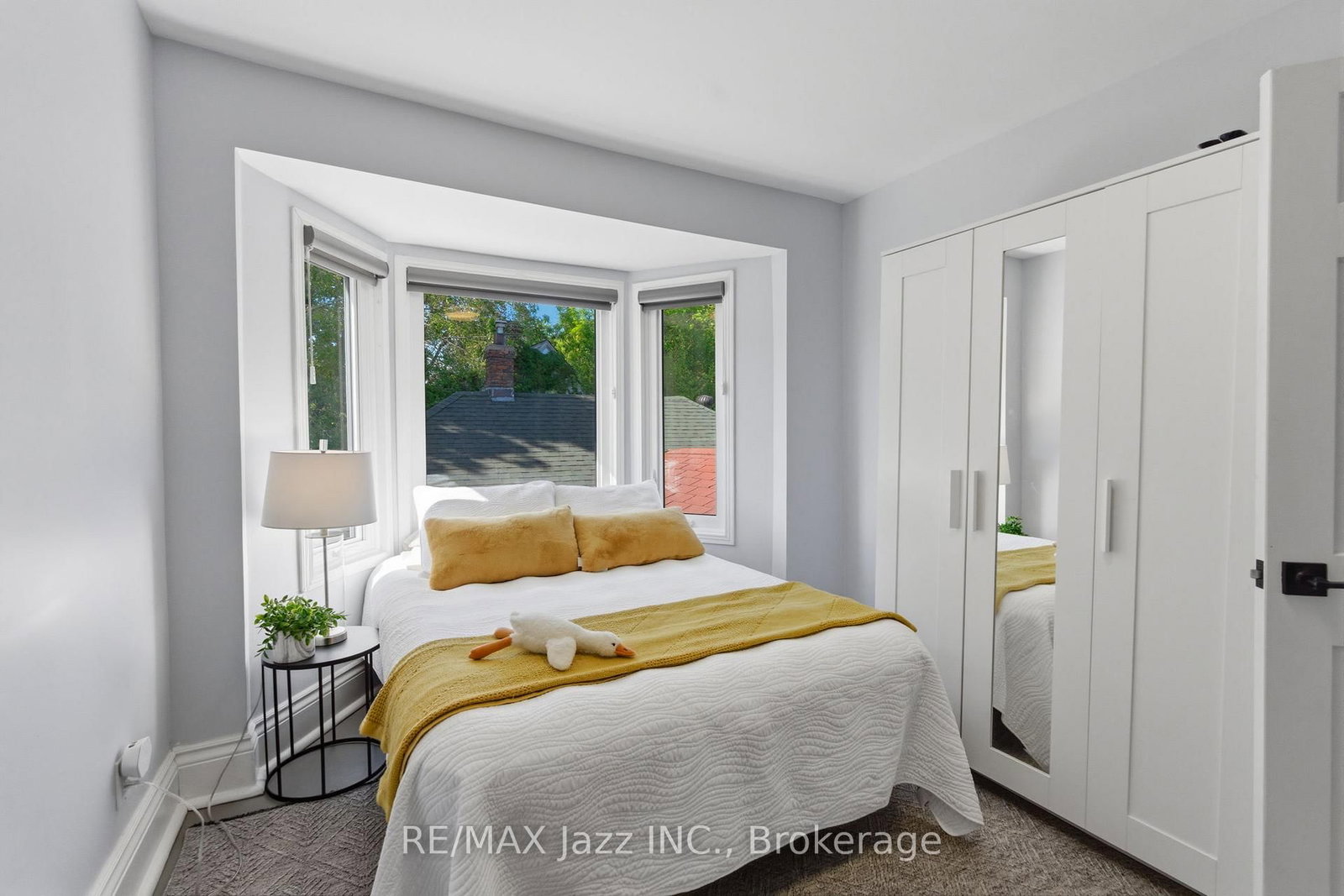72 Cadillac Ave, Oshawa, view 29