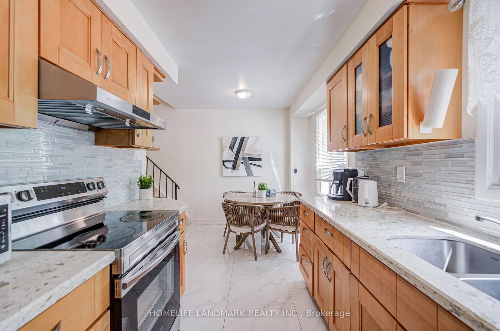 6 Thunder Grove • Toronto, ON photo 13