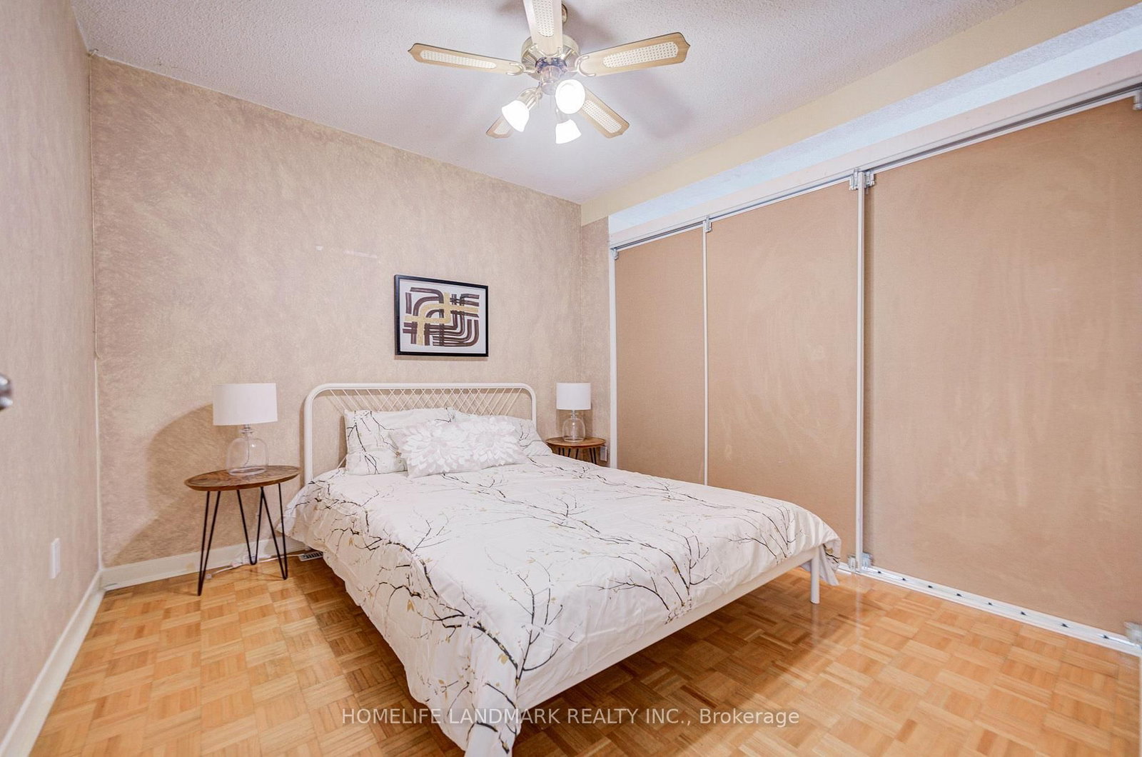 6 Thunder Grove • Toronto, ON photo 16