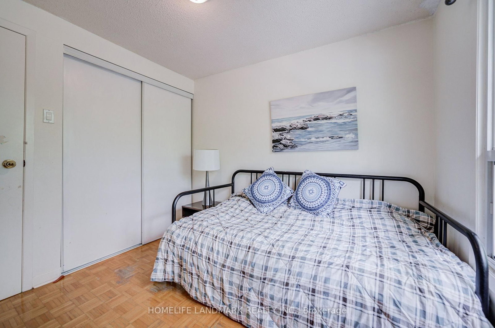 6 Thunder Grove • Toronto, ON photo 31