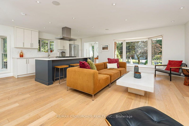 132 Collingsbrook Boulevard