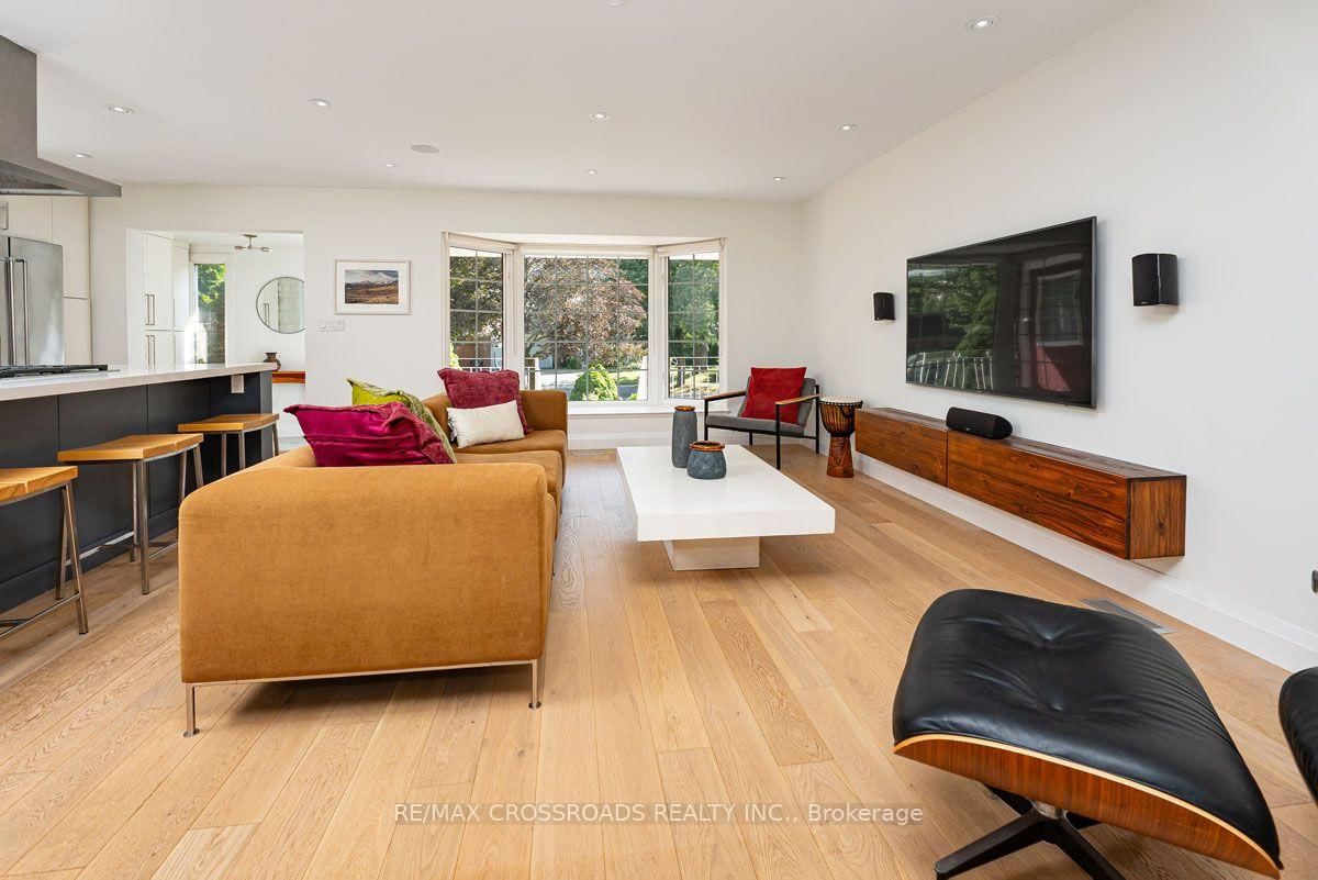 132 Collingsbrook Boulevard • Toronto, ON photo 8