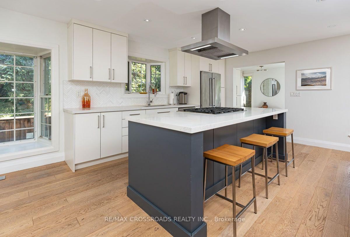 132 Collingsbrook Boulevard • Toronto, ON photo 9