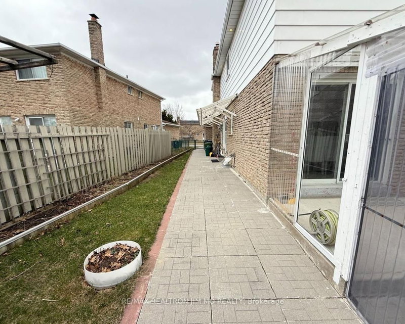 Lower - 22 Hartleywood Drive