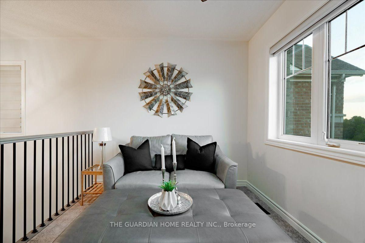 45 Barkerville Dr, Whitby, view 24