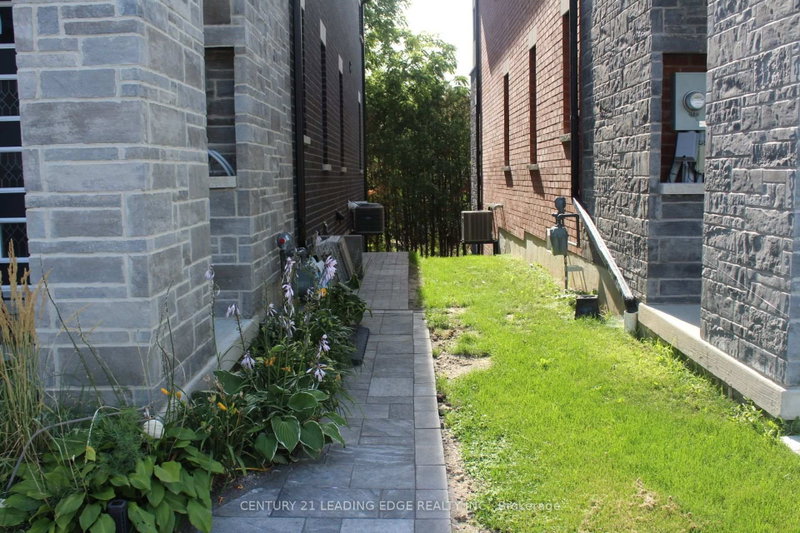 75 Pine Gate Place