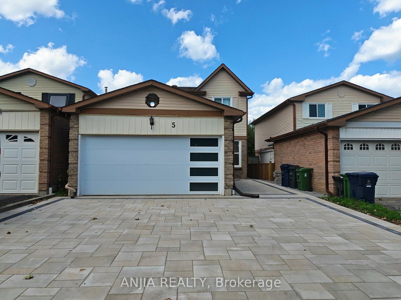 5 Muirlands Drive