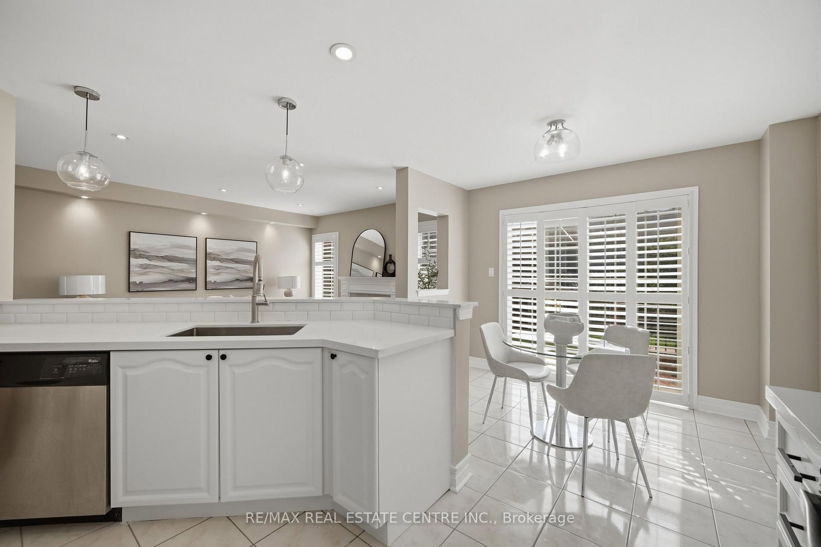 215 Willowbrook Drive • Whitby, ON photo 16