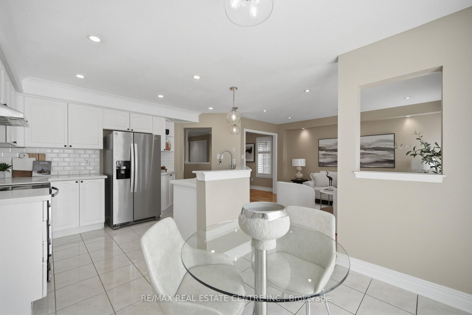 215 Willowbrook Drive • Whitby, ON photo 19