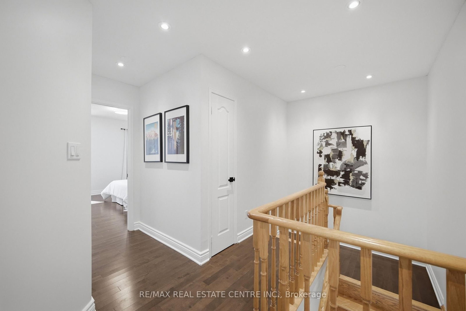 215 Willowbrook Drive • Whitby, ON photo 25