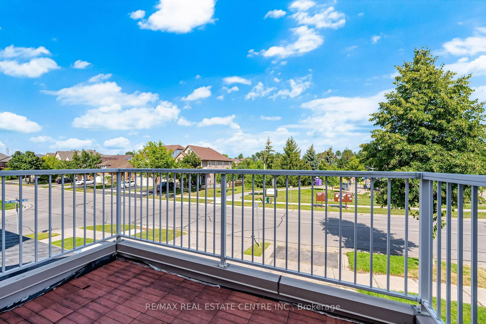 215 Willowbrook Drive • Whitby, ON photo 34