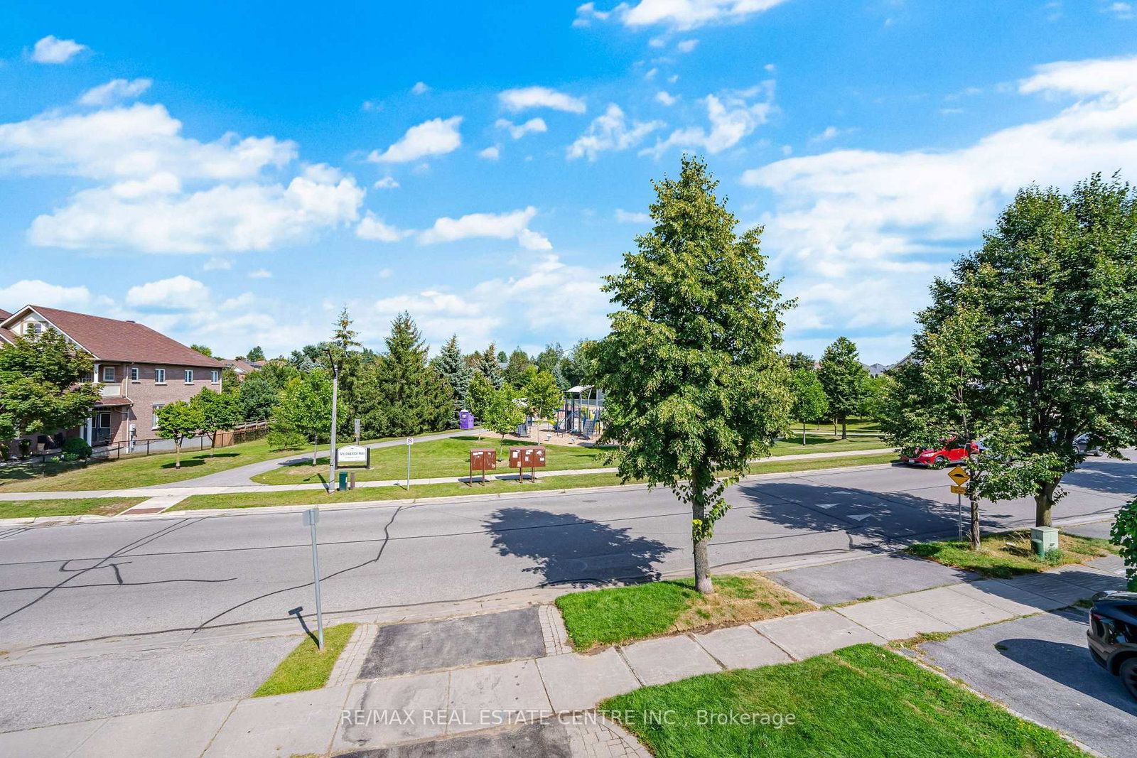 215 Willowbrook Drive • Whitby, ON photo 35