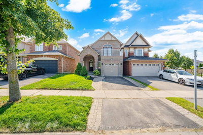 215 Willowbrook Drive • Whitby, ON photo 4