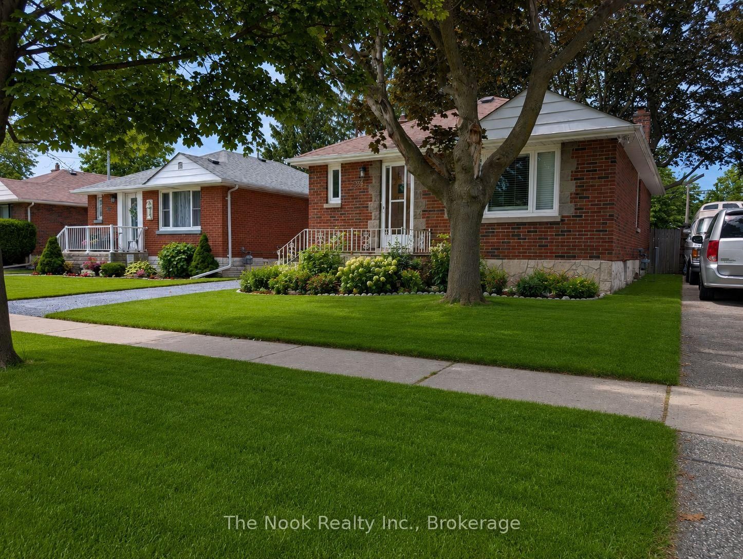 288 Cadillac Avenue S • Oshawa, ON photo 4