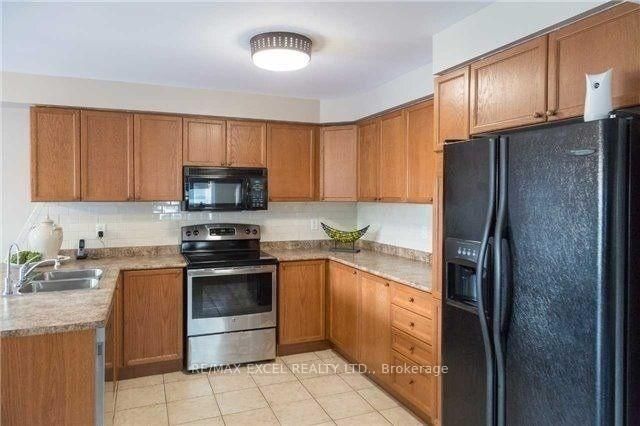 9 Baycliffe Dr, Whitby, view 8