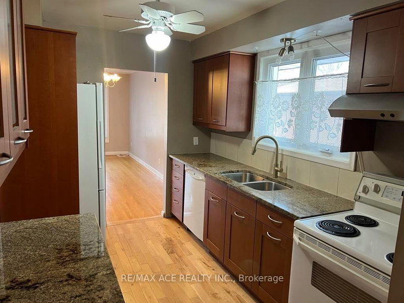 Main - 26 Oakridge Drive
