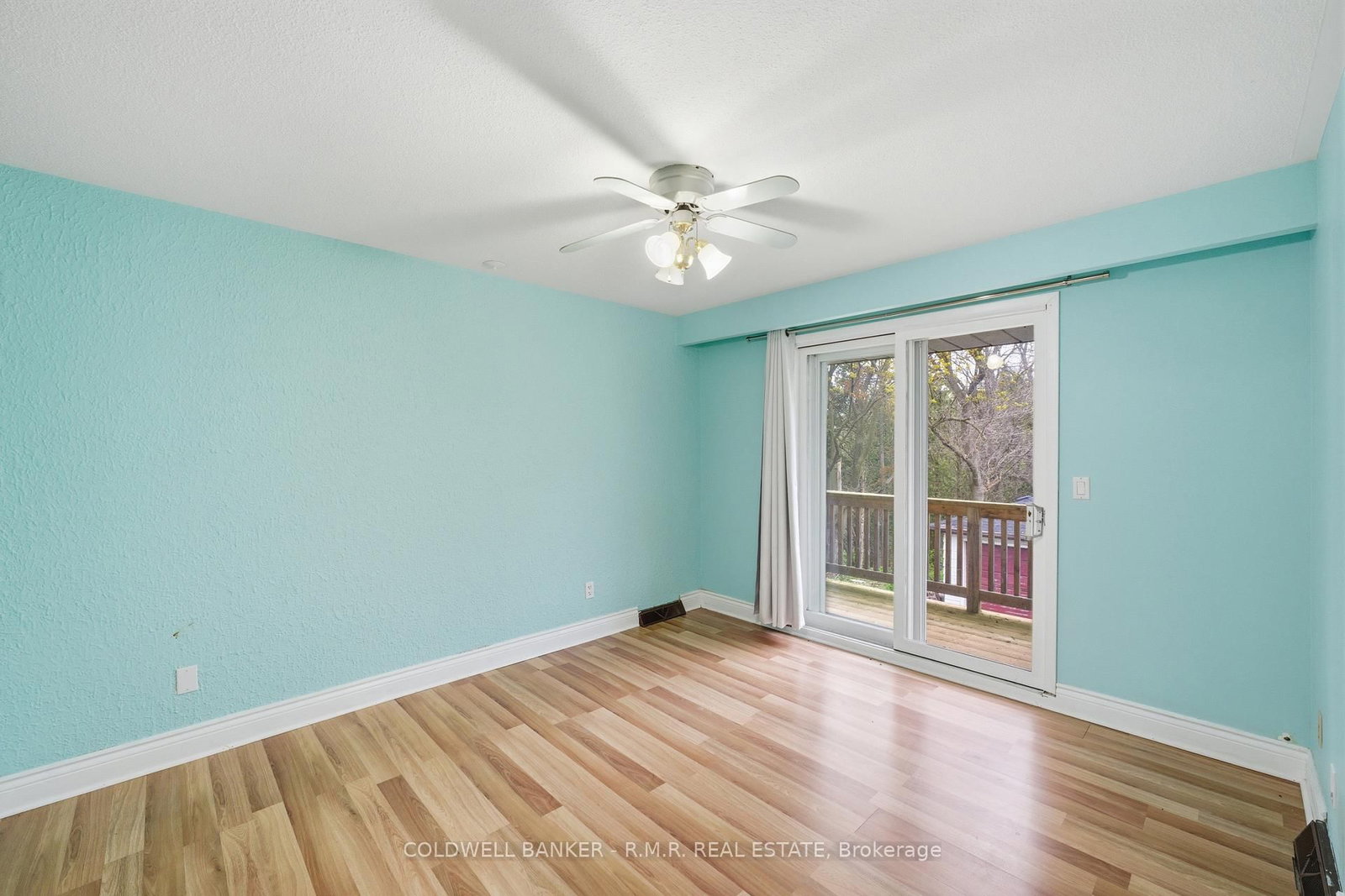 1549 Simcoe Street N • Oshawa, ON photo 14
