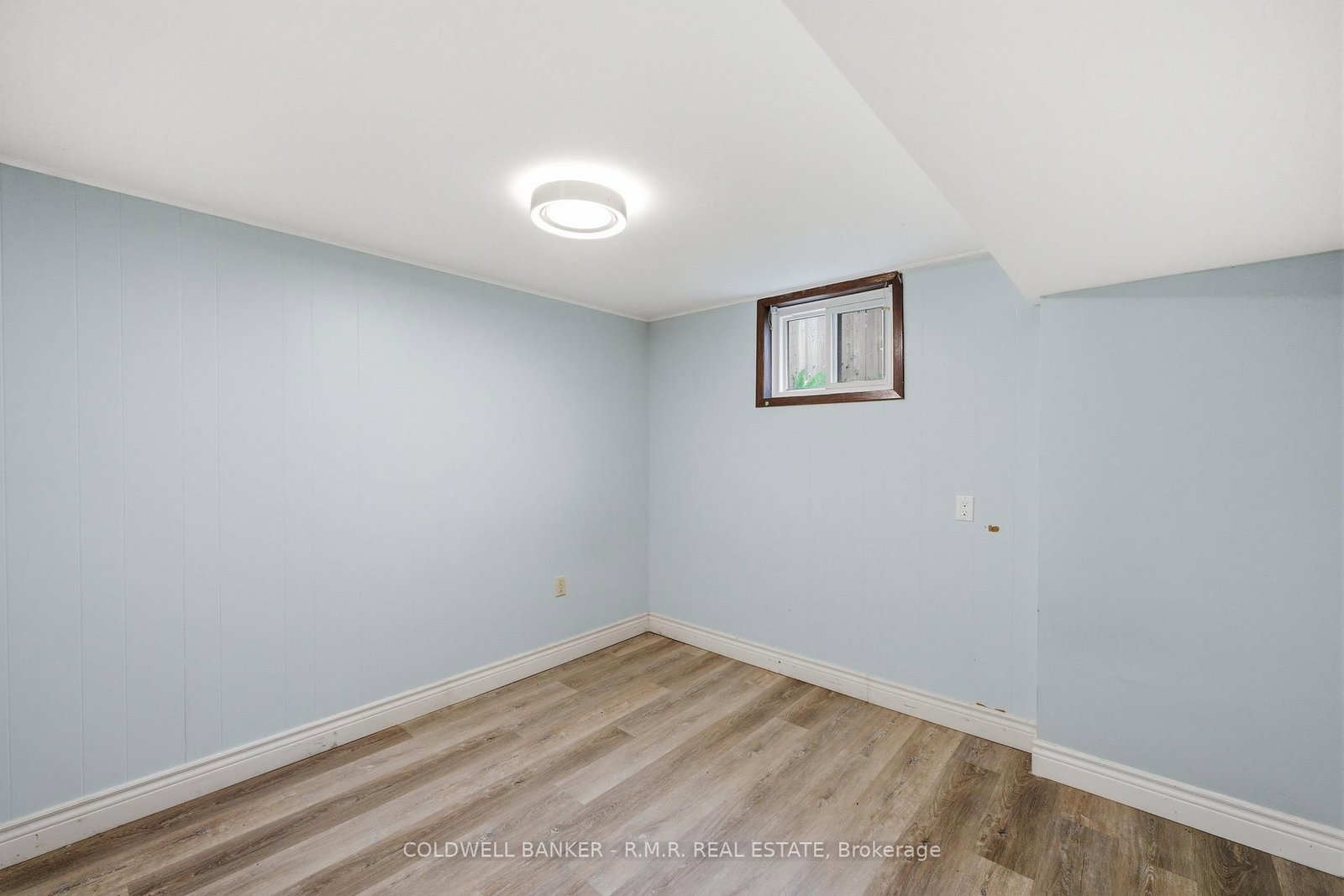 1549 Simcoe Street N • Oshawa, ON photo 20