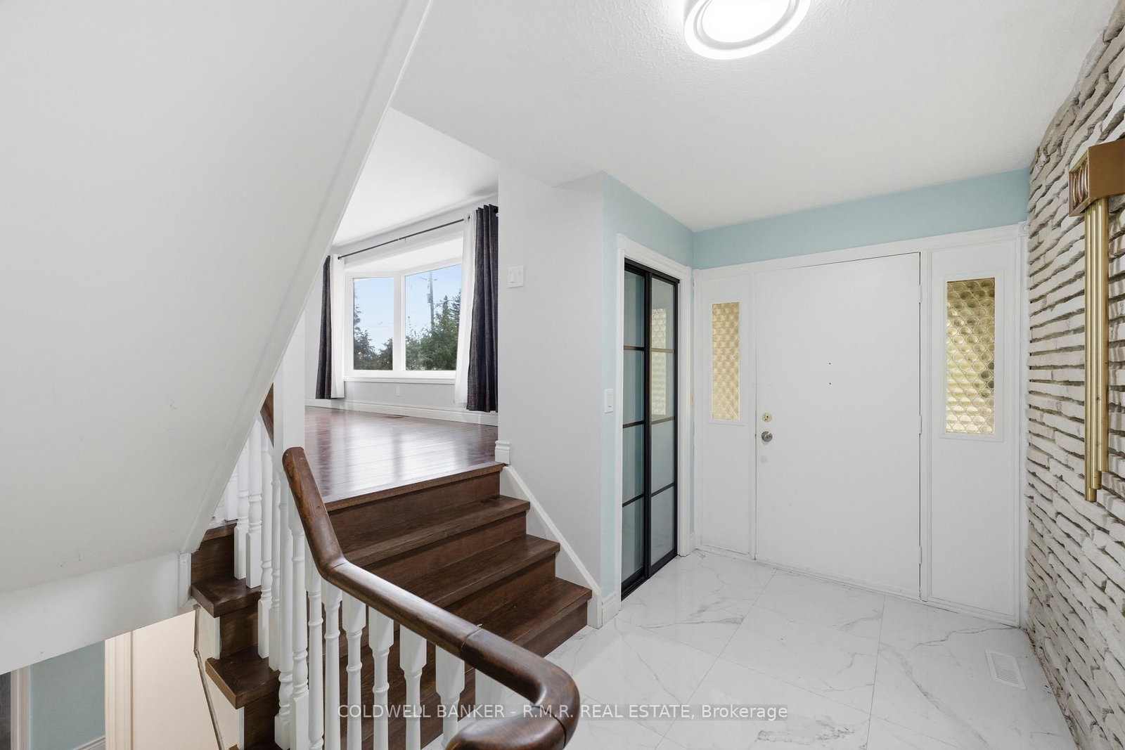 1549 Simcoe Street N • Oshawa, ON photo 5