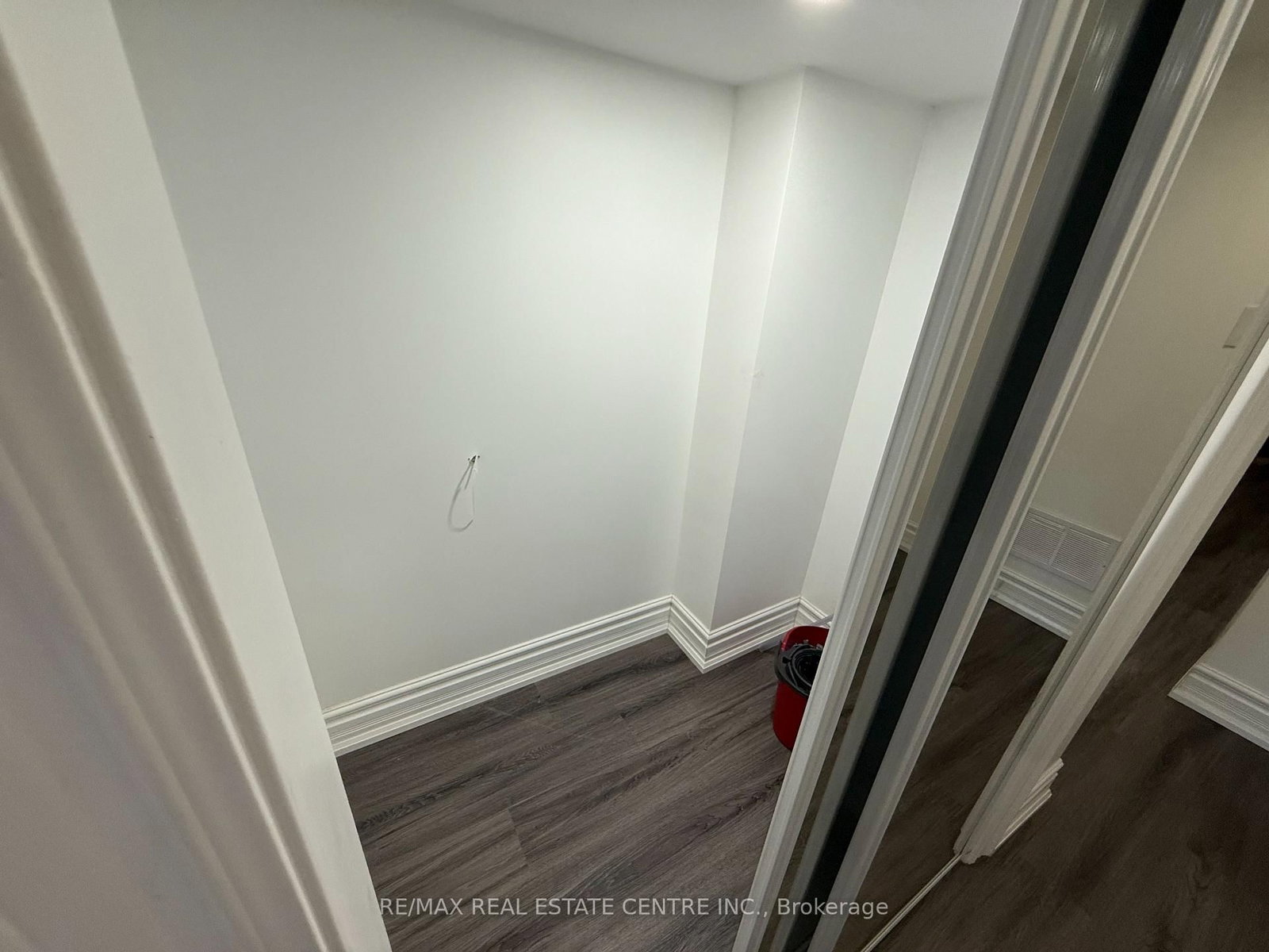 Basement-41 Bremner St, Whitby, view 9