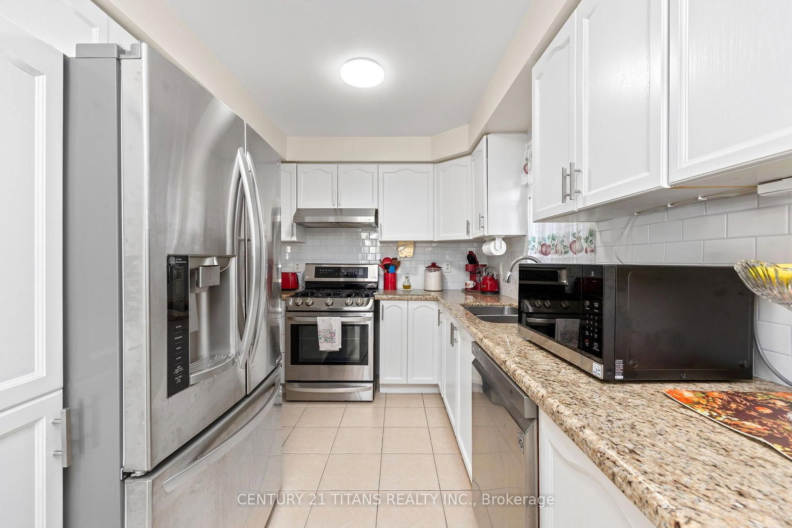 69 Rampart Crescent • Whitby, ON photo 12